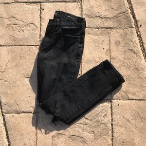 ⚜️ Pacsun Distressed Knee Black Jeans